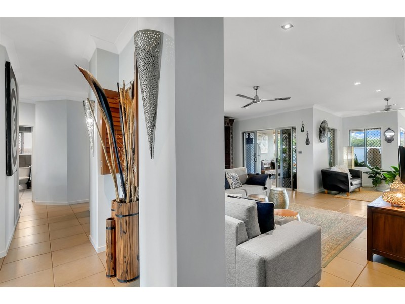 10 Iridescent Drive, Trinity Park QLD 4879