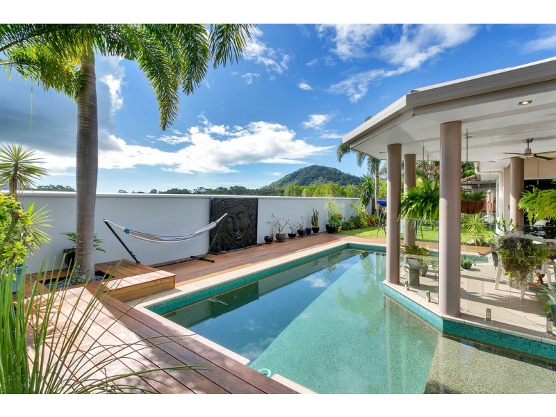10 Iridescent Drive, Trinity Park QLD 4879