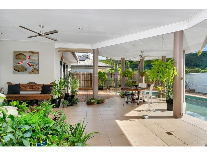 10 Iridescent Drive, Trinity Park QLD 4879