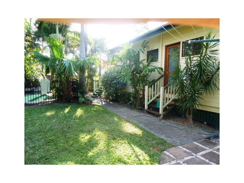 24 Mornington Street, Kewarra Beach QLD 4879