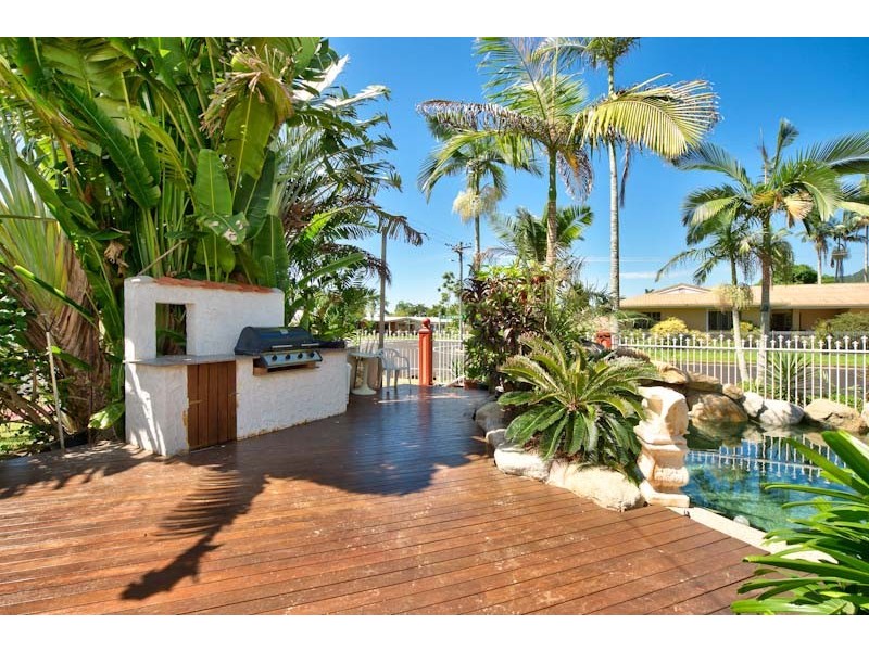 129 Jensen Street, Whitfield QLD 4870