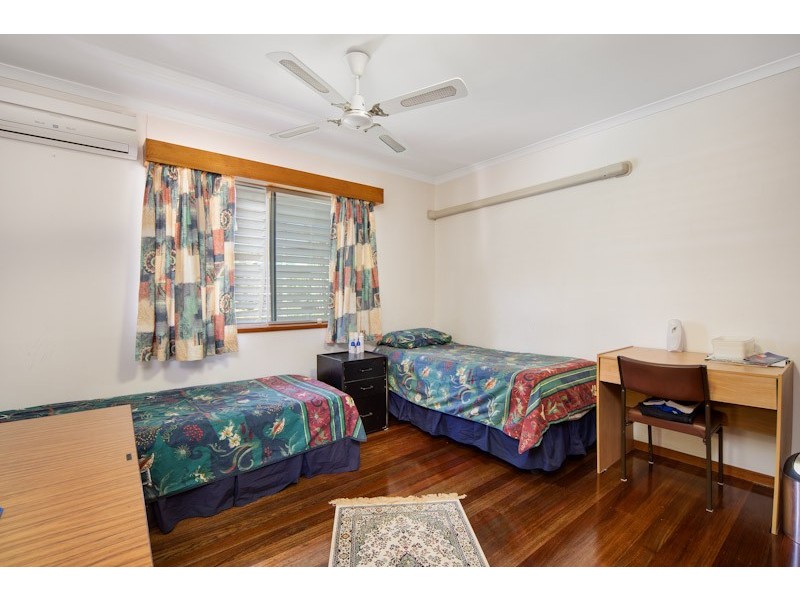 129 Jensen Street, Whitfield QLD 4870