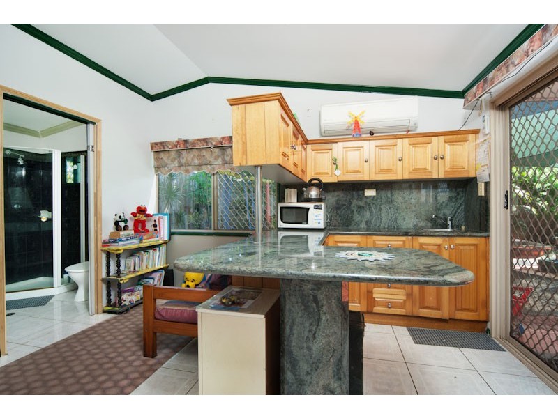 129 Jensen Street, Whitfield QLD 4870