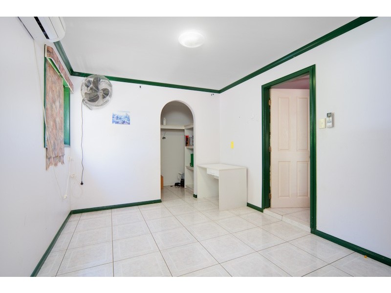 129 Jensen Street, Whitfield QLD 4870