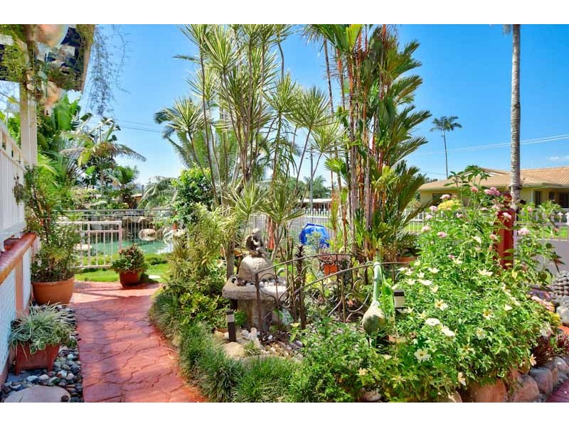 129 Jensen Street, Whitfield QLD 4870