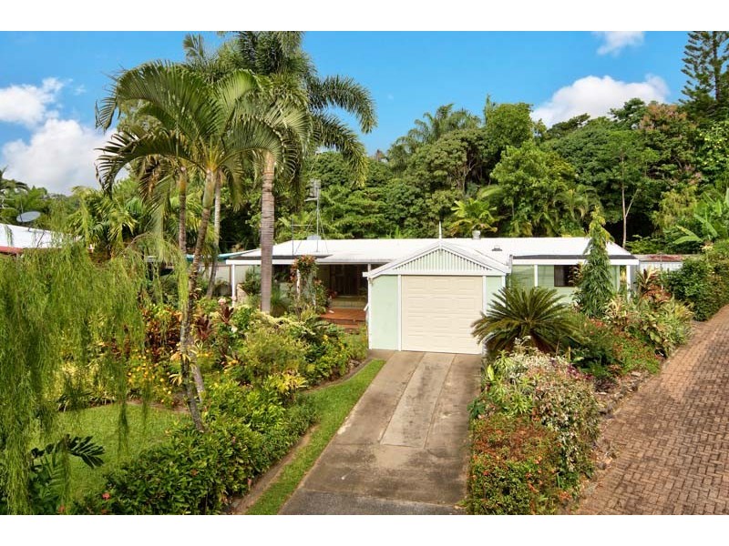 Clifton Beach QLD 4879