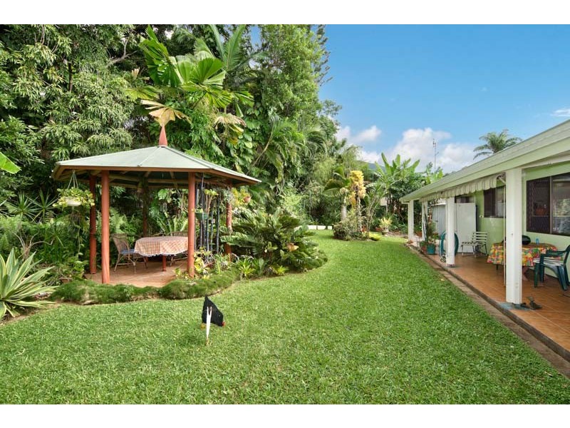 Clifton Beach QLD 4879