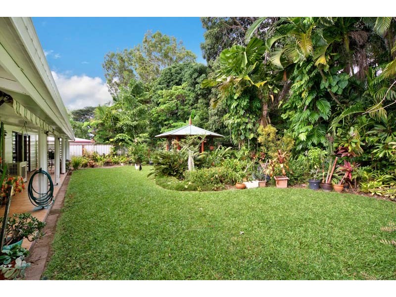 Clifton Beach QLD 4879
