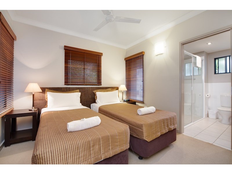 Trinity Beach QLD 4879