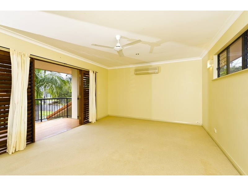 Kewarra Beach QLD 4879