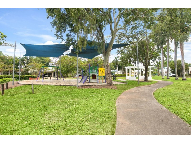 1 Corkwood Street, Kewarra Beach QLD 4879