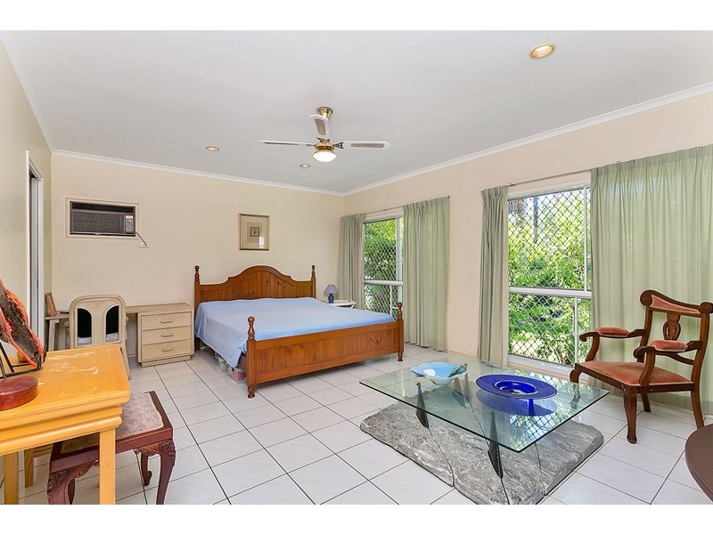 Kewarra Beach QLD 4879