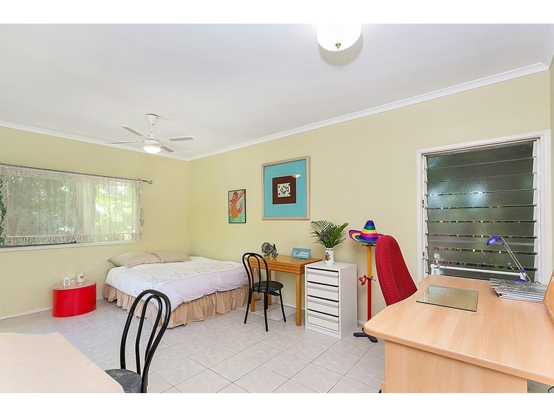 Kewarra Beach QLD 4879