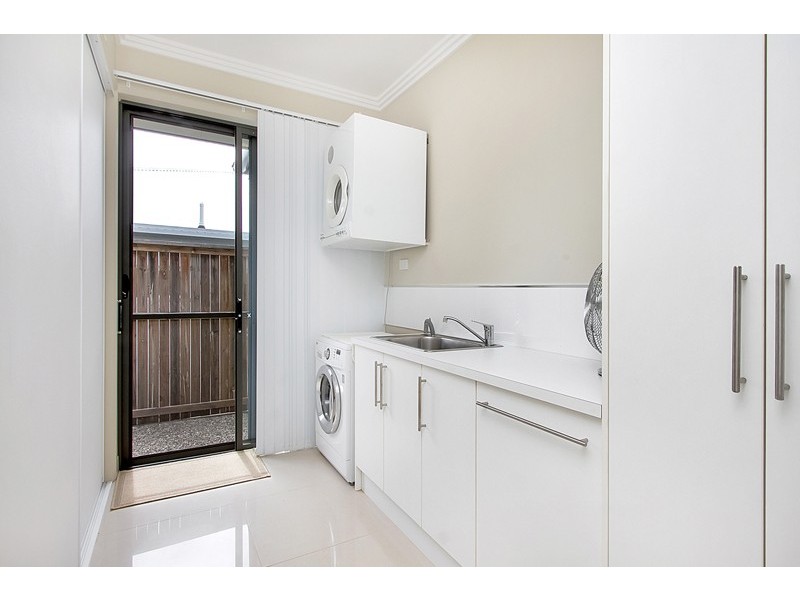 30 Greenvale Street, Smithfield QLD 4878