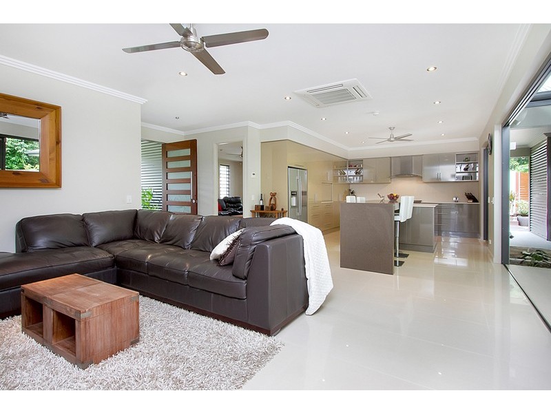 30 Greenvale Street, Smithfield QLD 4878