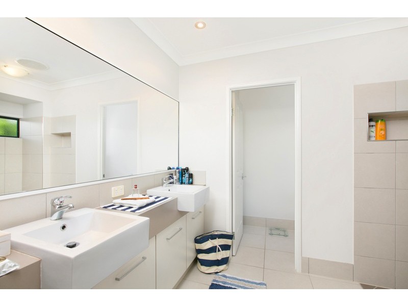 25 Lagoon Drive, Trinity Beach QLD 4879