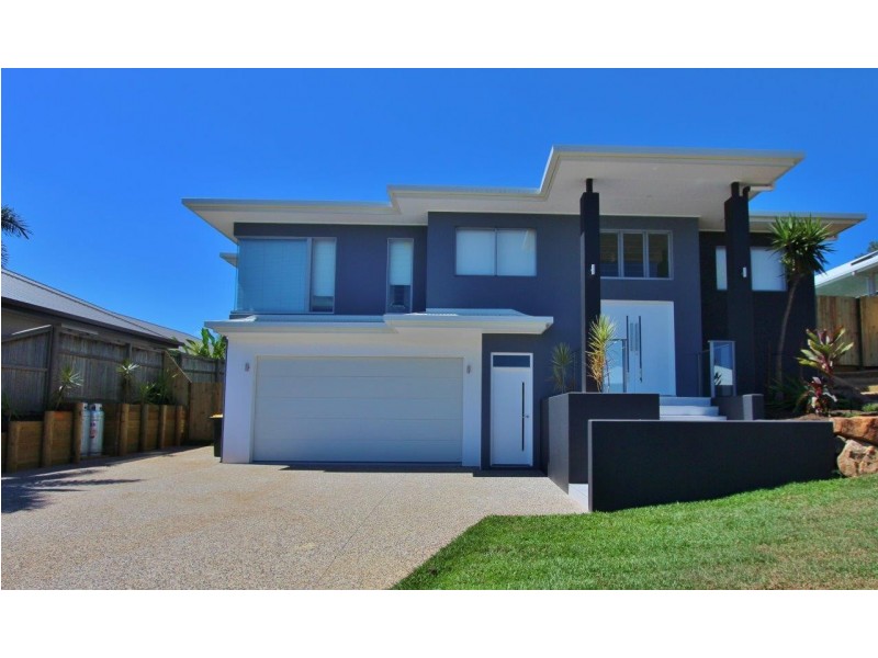 42 Catamaran Circuit, Trinity Beach QLD 4879