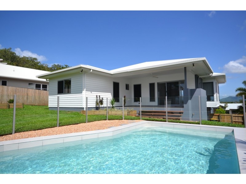 42 Catamaran Circuit, Trinity Beach QLD 4879
