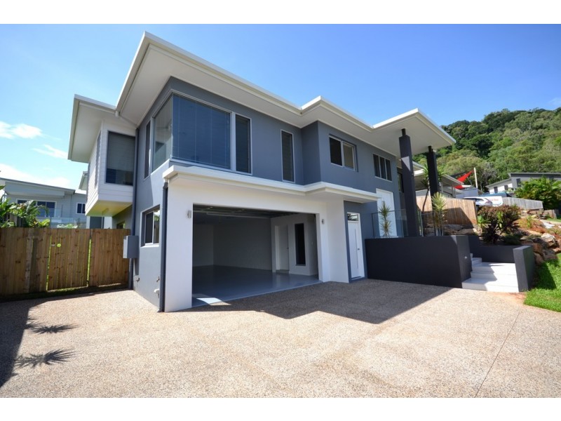 42 Catamaran Circuit, Trinity Beach QLD 4879