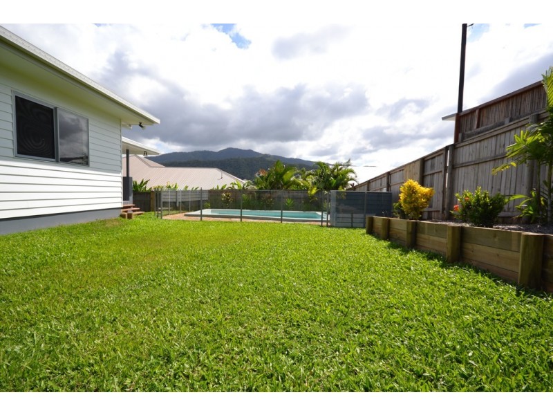 42 Catamaran Circuit, Trinity Beach QLD 4879