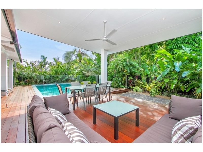 Palm Cove QLD 4879