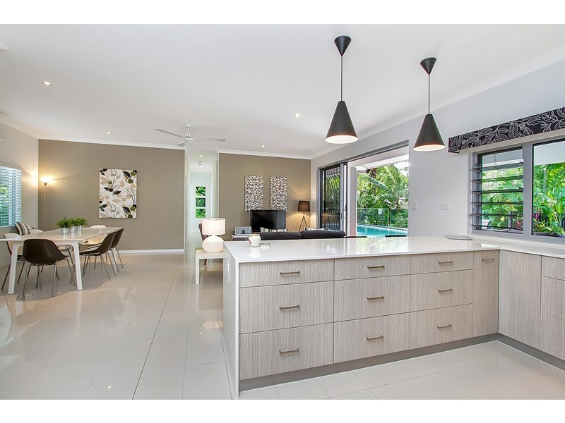 Palm Cove QLD 4879