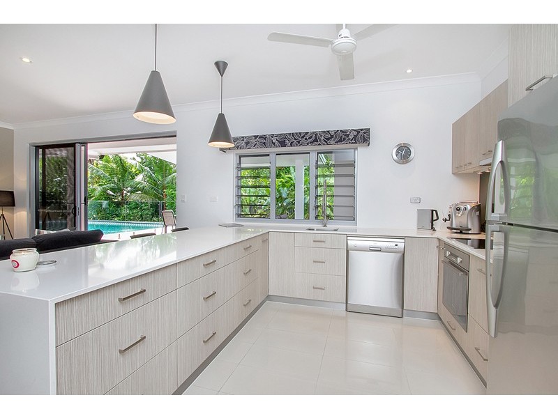 Palm Cove QLD 4879