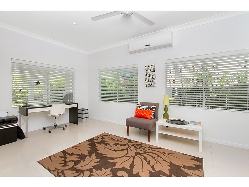 Palm Cove QLD 4879