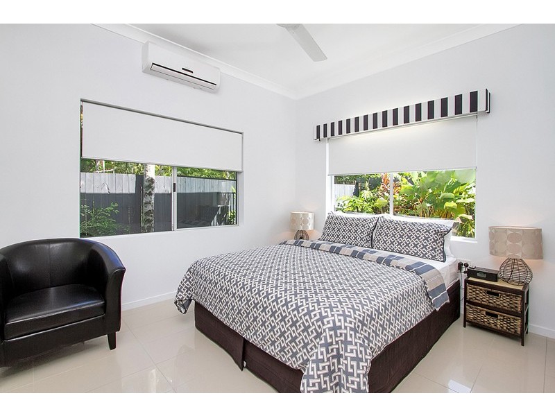 Palm Cove QLD 4879