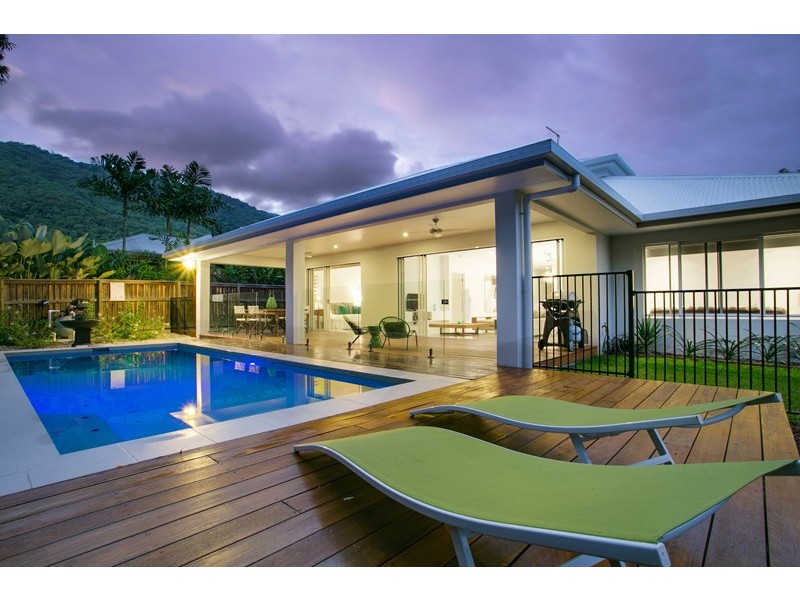Palm Cove QLD 4879