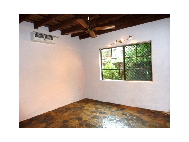 6 Conch Street, Trinity Beach QLD 4879