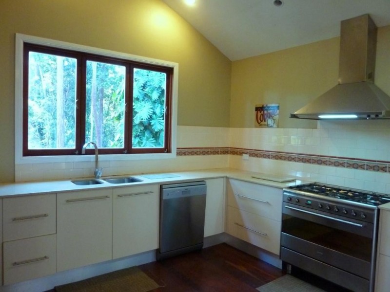 12 Victor Place, Kuranda QLD 4881