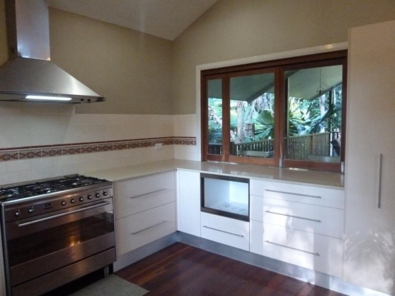 12 Victor Place, Kuranda QLD 4881