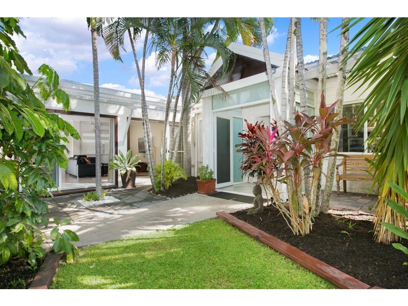 19 Beaver Street, Clifton Beach QLD 4879
