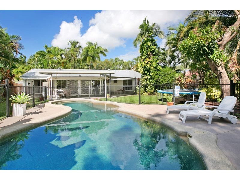 19 Beaver Street, Clifton Beach QLD 4879