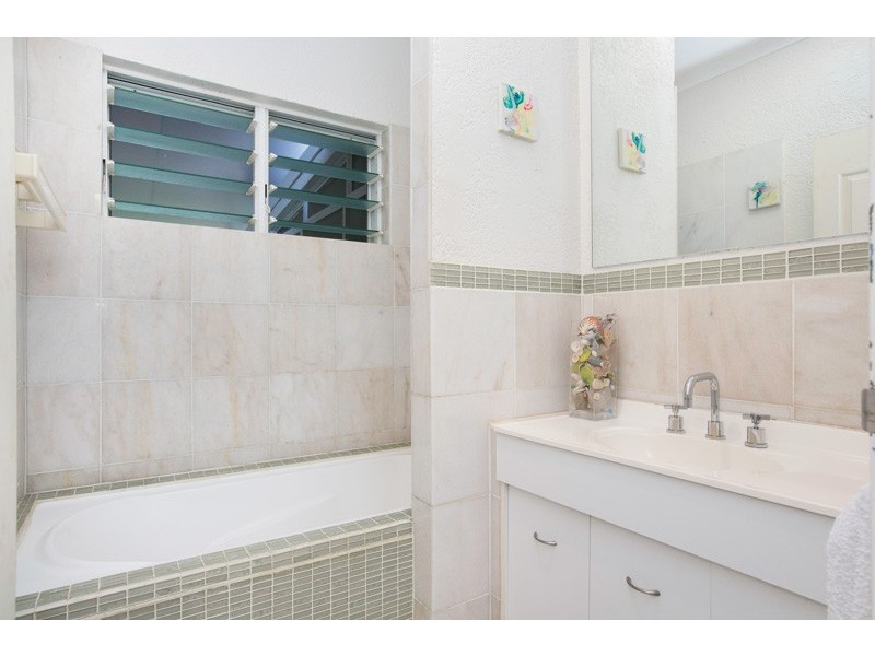 19 Beaver Street, Clifton Beach QLD 4879