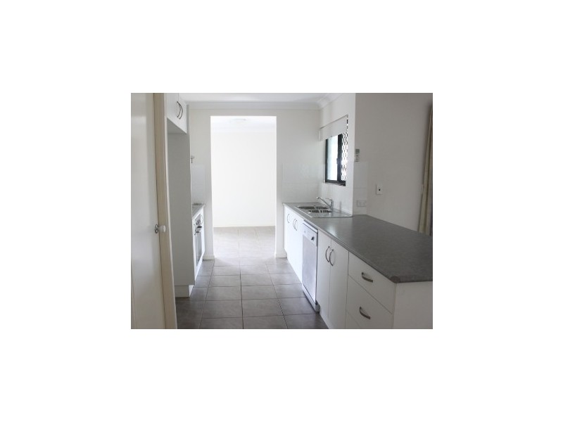 1 Pambula Close, Kewarra Beach QLD 4879