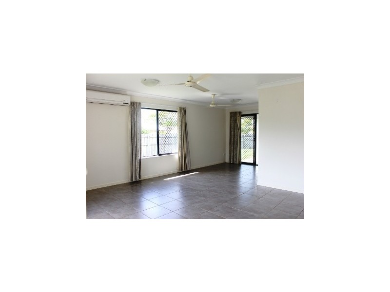 1 Pambula Close, Kewarra Beach QLD 4879