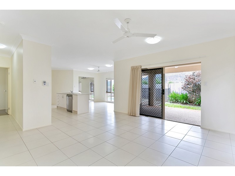 29 Catamaran Circuit, Trinity Beach QLD 4879