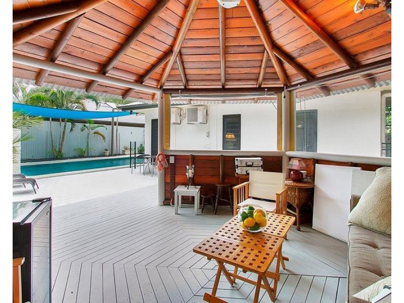 5 Palmetto Street, Palm Cove QLD 4879