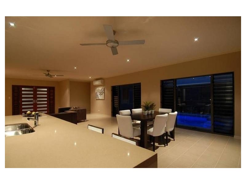 20 Port Close, Trinity Beach QLD 4879
