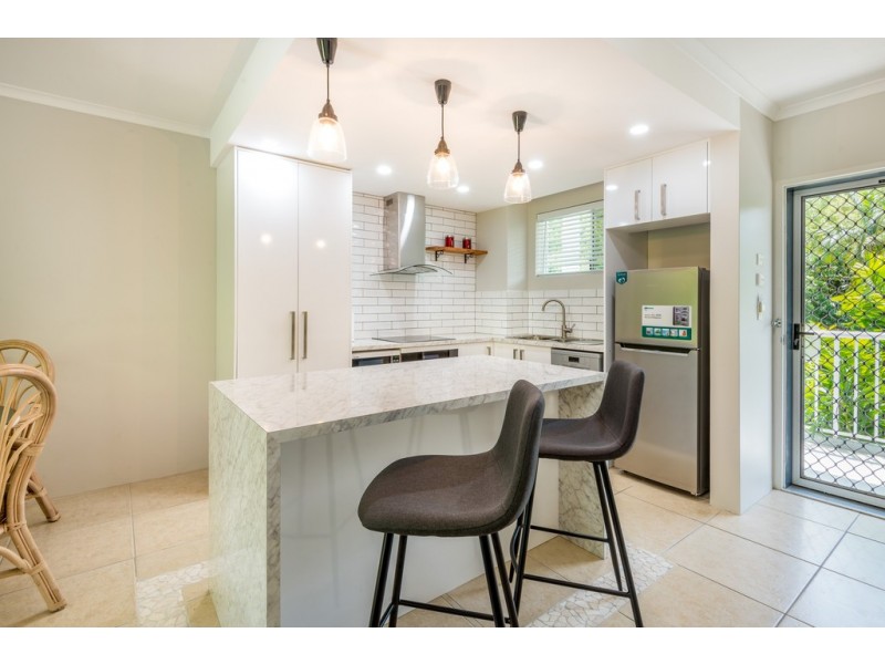 224 Coral Coast Drive, Palm Cove QLD 4879