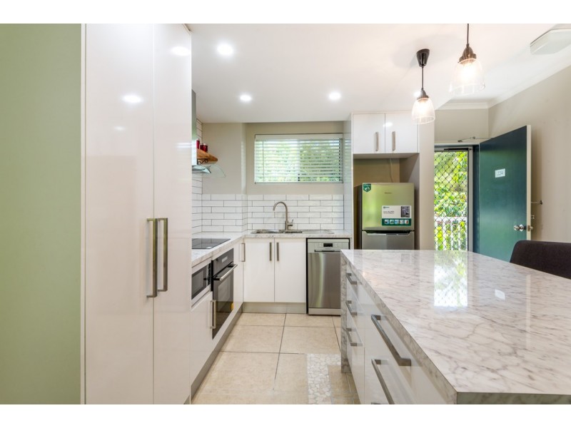 224 Coral Coast Drive, Palm Cove QLD 4879