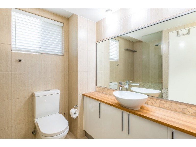 224 Coral Coast Drive, Palm Cove QLD 4879
