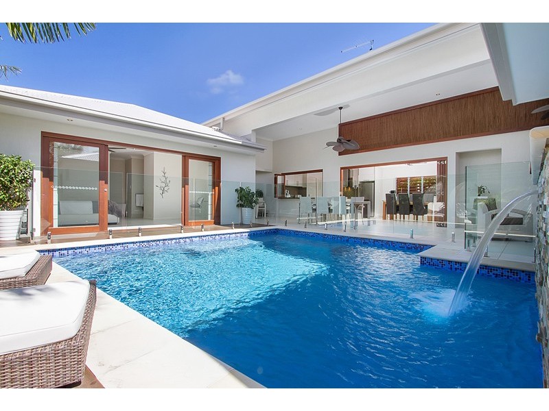 Palm Cove QLD 4879