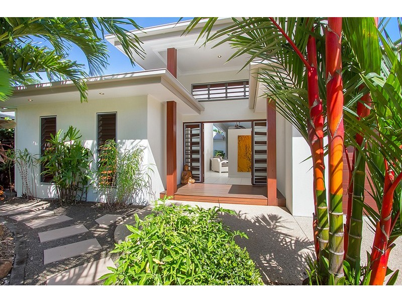 Palm Cove QLD 4879