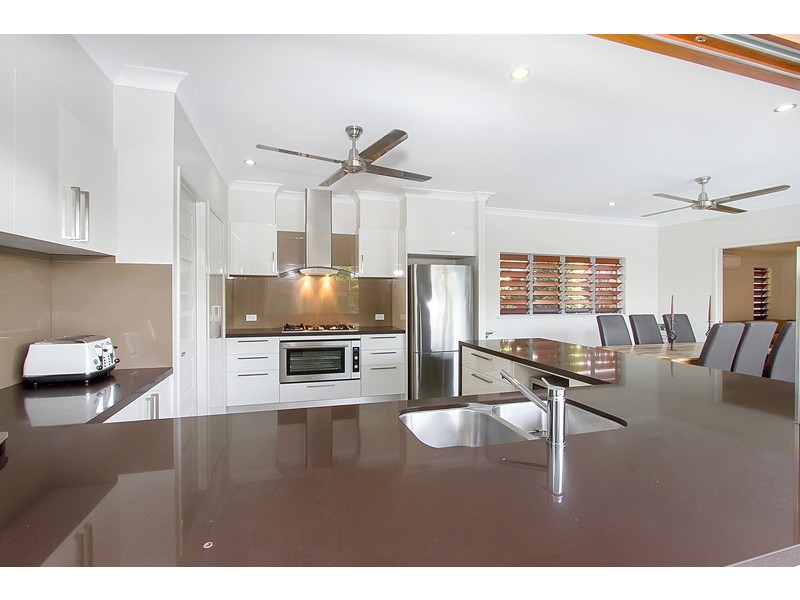 Palm Cove QLD 4879