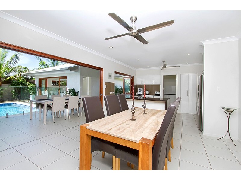 Palm Cove QLD 4879