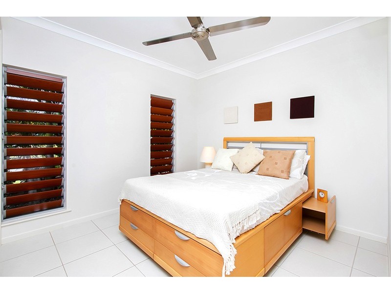 Palm Cove QLD 4879