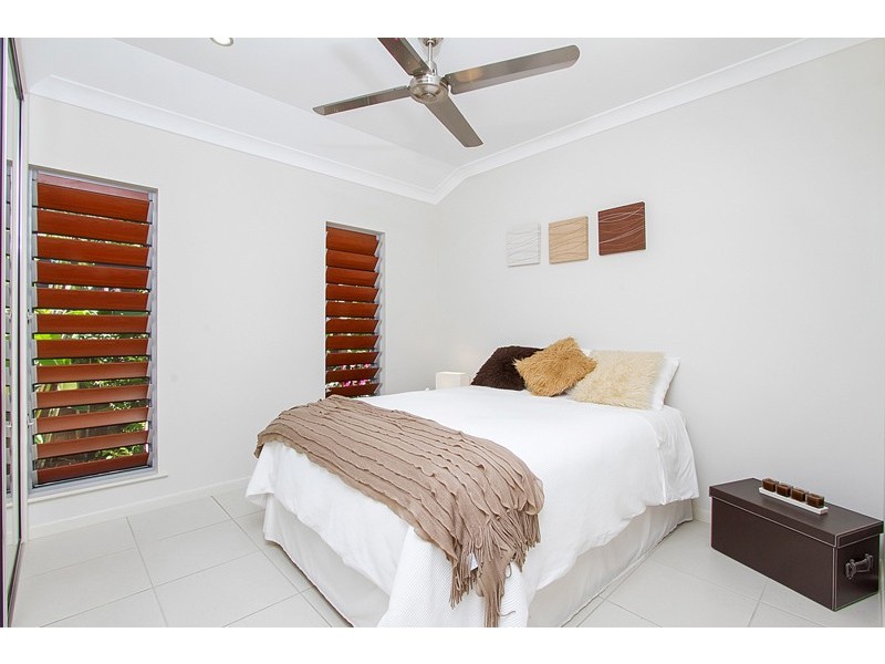 Palm Cove QLD 4879